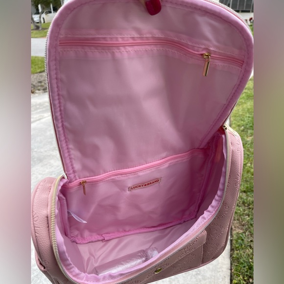 LUCKY BRAND LARGE COSMETIC BAG - Picture 8 of 13